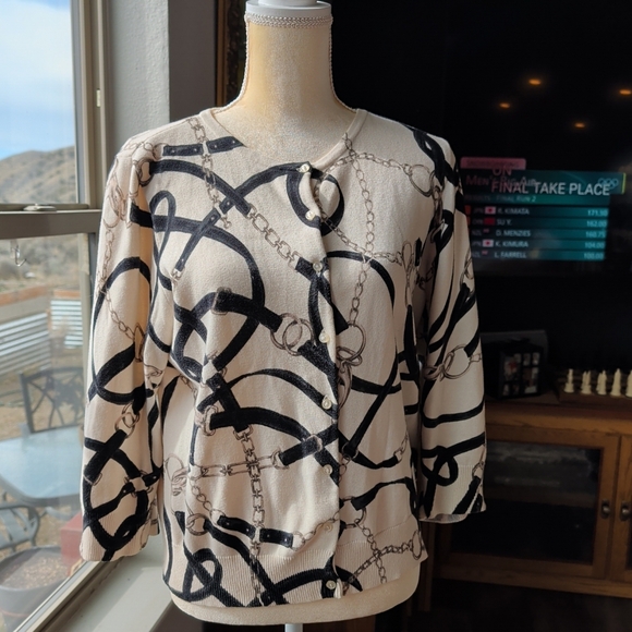 American Living Sweaters - American Living Women's Size M Bridle Print Cardigan Sweater Long Sleeves Button